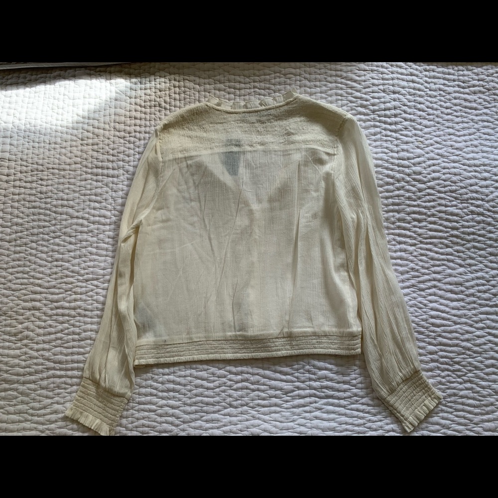 Abercrombie & Fitch cream long sleeve blouse